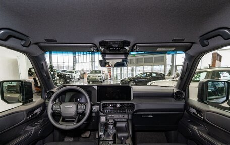 Toyota Land Cruiser Prado, 2024 год, 9 290 000 рублей, 15 фотография