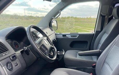 Volkswagen Multivan T5, 2006 год, 1 350 000 рублей, 3 фотография