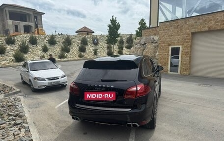 Porsche Cayenne III, 2011 год, 2 700 000 рублей, 2 фотография