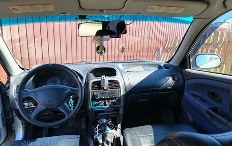 Mitsubishi Carisma I, 2002 год, 360 000 рублей, 8 фотография