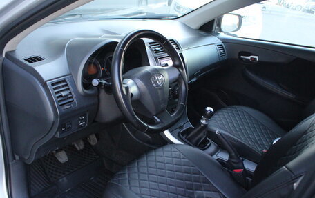 Toyota Corolla, 2010 год, 925 000 рублей, 5 фотография