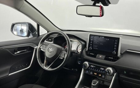 Toyota RAV4, 2022 год, 3 380 000 рублей, 14 фотография