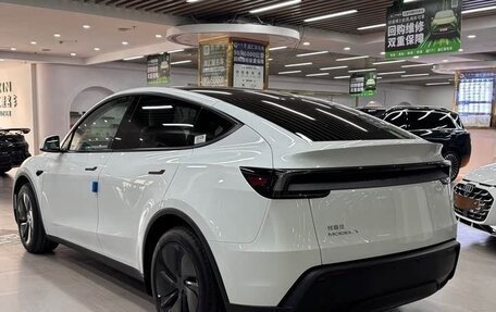 Tesla Model Y I, 2025 год, 5 170 000 рублей, 5 фотография