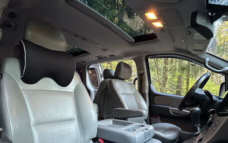 Hyundai Grand Starex Grand Starex I рестайлинг 2, 2017 год, 2 750 000 рублей, 14 фотография