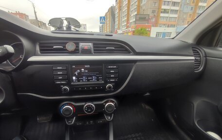 KIA Rio IV, 2018 год, 1 350 000 рублей, 3 фотография