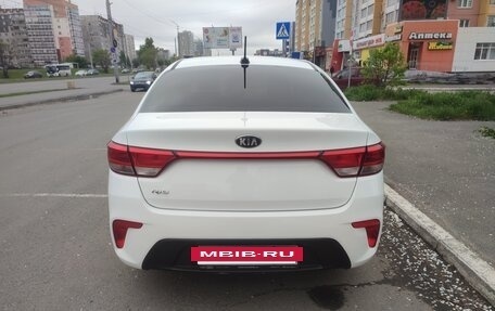 KIA Rio IV, 2018 год, 1 350 000 рублей, 4 фотография