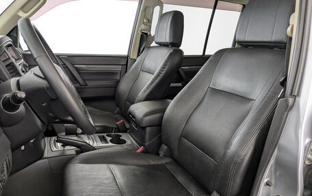Mitsubishi Pajero IV, 2013 год, 1 850 000 рублей, 21 фотография