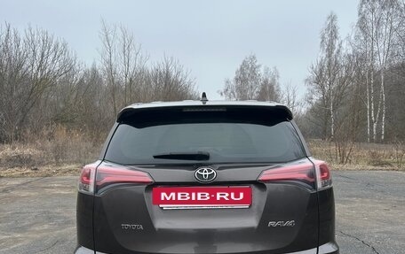 Toyota RAV4, 2018 год, 2 450 000 рублей, 4 фотография