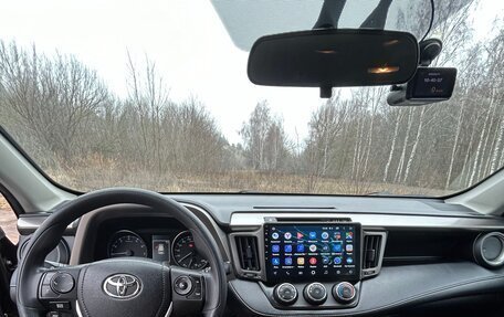 Toyota RAV4, 2018 год, 2 450 000 рублей, 19 фотография