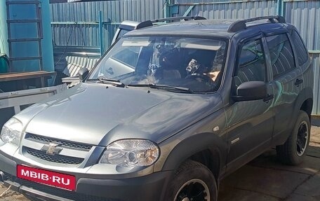 Chevrolet Niva I рестайлинг, 2012 год, 550 000 рублей, 4 фотография