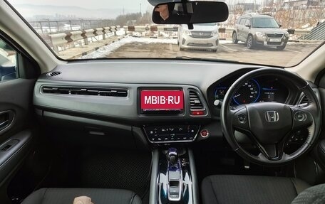Honda Vezel, 2015 год, 2 050 000 рублей, 6 фотография