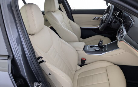 BMW 3 серия, 2021 год, 4 650 000 рублей, 25 фотография