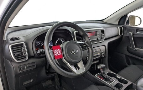KIA Sportage IV рестайлинг, 2021 год, 2 330 000 рублей, 17 фотография