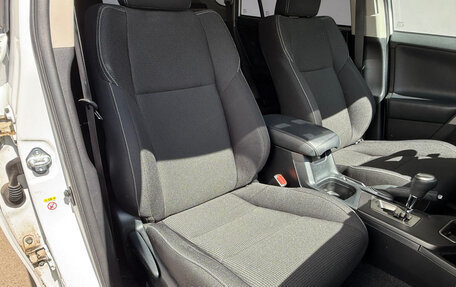 Toyota RAV4, 2019 год, 2 515 000 рублей, 14 фотография