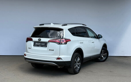Toyota RAV4, 2019 год, 2 515 000 рублей, 21 фотография