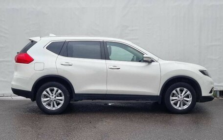 Nissan X-Trail, 2018 год, 1 820 000 рублей, 4 фотография