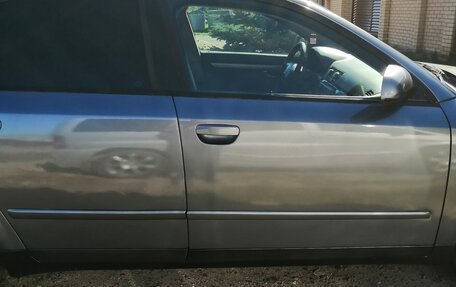 Audi A4, 2003 год, 550 000 рублей, 7 фотография