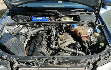 Audi A4, 2003 год, 550 000 рублей, 14 фотография