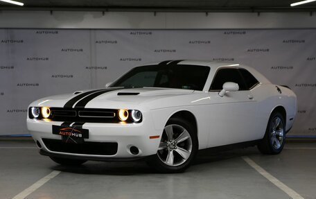 Dodge Challenger III рестайлинг 2, 2016 год, 3 100 000 рублей, 3 фотография