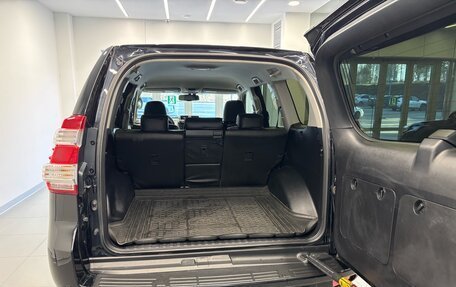 Toyota Land Cruiser Prado 150 рестайлинг 2, 2015 год, 3 250 000 рублей, 8 фотография