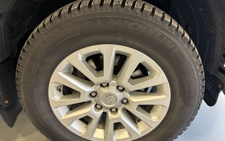 Toyota Land Cruiser Prado 150 рестайлинг 2, 2015 год, 3 250 000 рублей, 7 фотография
