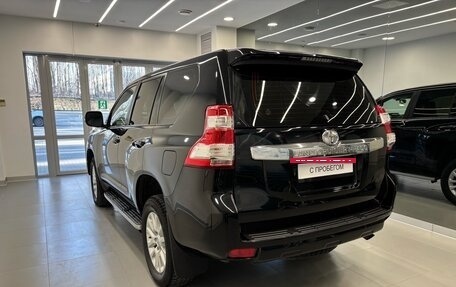 Toyota Land Cruiser Prado 150 рестайлинг 2, 2015 год, 3 250 000 рублей, 6 фотография