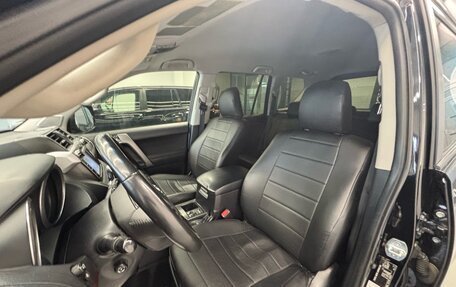Toyota Land Cruiser Prado 150 рестайлинг 2, 2015 год, 3 250 000 рублей, 13 фотография
