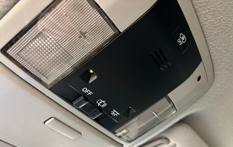 Toyota Land Cruiser Prado 150 рестайлинг 2, 2015 год, 3 250 000 рублей, 26 фотография
