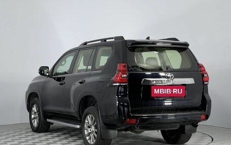Toyota Land Cruiser Prado 150 рестайлинг 2, 2018 год, 5 361 000 рублей, 7 фотография