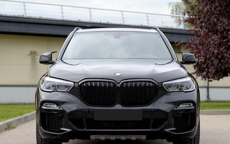 BMW X5, 2021 год, 8 750 000 рублей, 2 фотография
