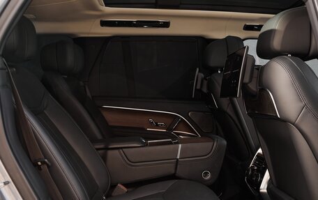 Land Rover Range Rover IV рестайлинг, 2021 год, 20 700 000 рублей, 9 фотография