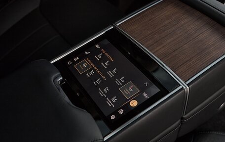 Land Rover Range Rover IV рестайлинг, 2021 год, 20 700 000 рублей, 13 фотография