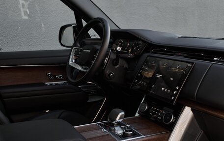 Land Rover Range Rover IV рестайлинг, 2021 год, 20 700 000 рублей, 7 фотография
