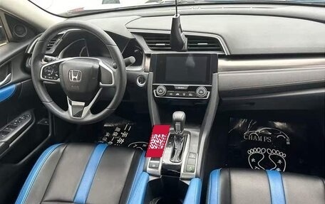 Honda Civic, 2022 год, 1 679 000 рублей, 5 фотография