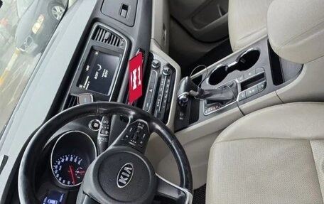 KIA Carnival III, 2018 год, 1 250 000 рублей, 7 фотография
