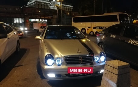 Mercedes-Benz CLK-Класс, 2000 год, 320 000 рублей, 4 фотография