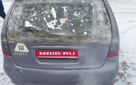 Mitsubishi Grandis, 2004 год, 520 000 рублей, 3 фотография
