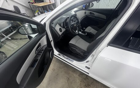 Chevrolet Cruze II, 2012 год, 880 000 рублей, 10 фотография