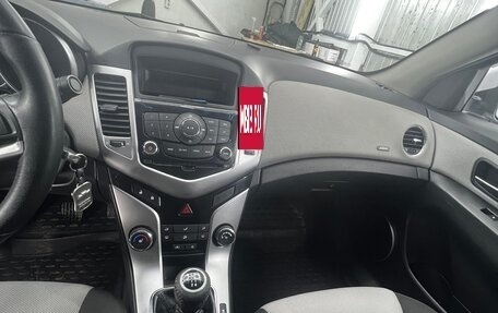 Chevrolet Cruze II, 2012 год, 880 000 рублей, 6 фотография
