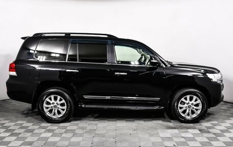 Toyota Land Cruiser 200, 2018 год, 8 550 000 рублей, 4 фотография