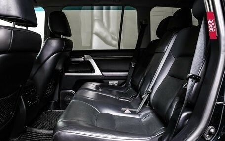 Toyota Land Cruiser 200, 2018 год, 8 550 000 рублей, 12 фотография