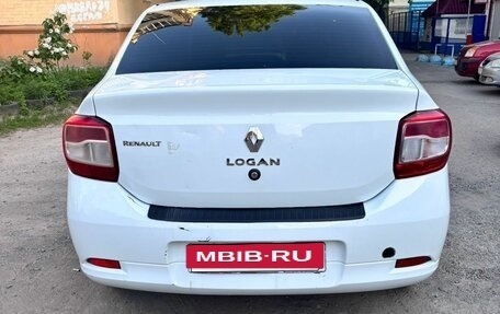 Renault Logan II, 2018 год, 665 000 рублей, 3 фотография