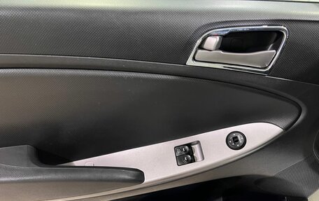 Hyundai Solaris II рестайлинг, 2015 год, 780 000 рублей, 11 фотография