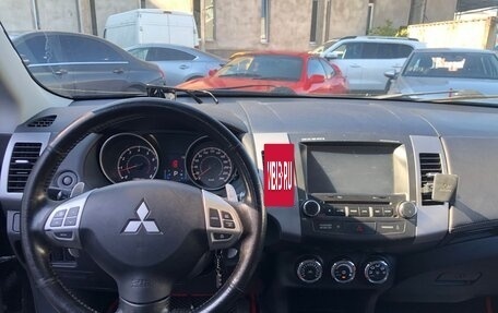 Mitsubishi Outlander III рестайлинг 3, 2011 год, 995 000 рублей, 6 фотография