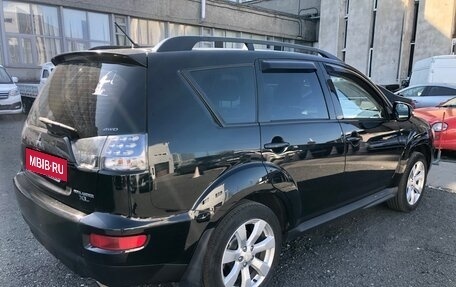 Mitsubishi Outlander III рестайлинг 3, 2011 год, 995 000 рублей, 3 фотография