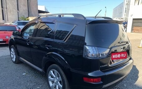 Mitsubishi Outlander III рестайлинг 3, 2011 год, 995 000 рублей, 4 фотография
