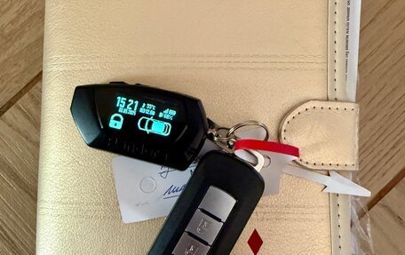 Mitsubishi Outlander III рестайлинг 3, 2022 год, 2 550 000 рублей, 19 фотография