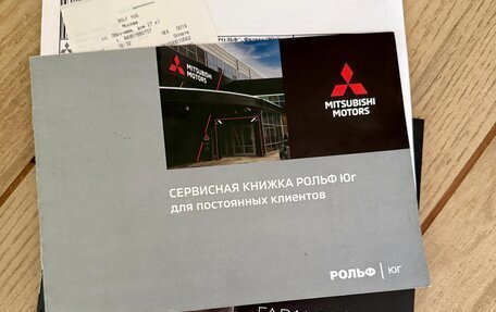 Mitsubishi Outlander III рестайлинг 3, 2022 год, 2 550 000 рублей, 17 фотография