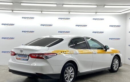 Toyota Camry, 2020 год, 2 124 000 рублей, 3 фотография