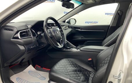 Toyota Camry, 2020 год, 2 124 000 рублей, 8 фотография